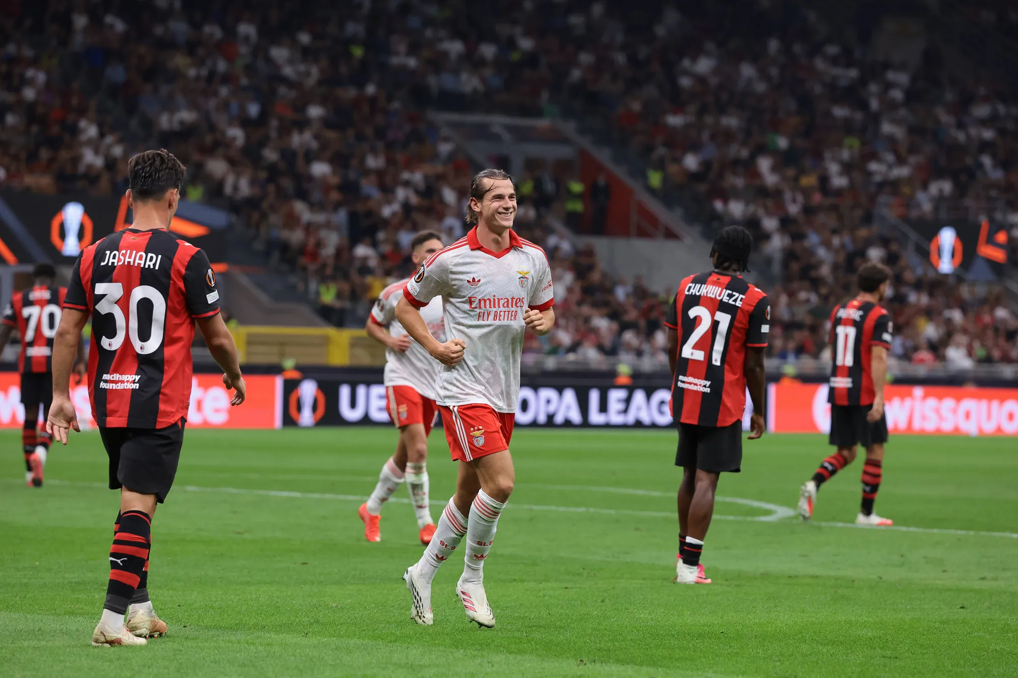 Jakub Kamiński chwilę po zdobyciu bramki na San Siro.