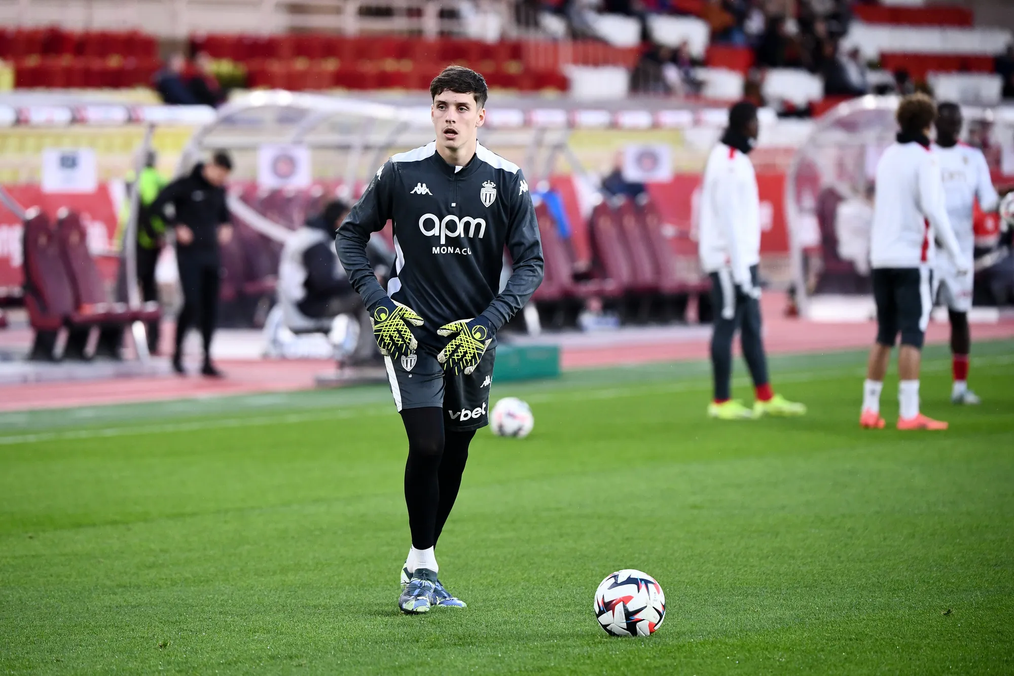 Rozgrzewka w przerwie meczu AS Monaco (Julian Stawiecki)